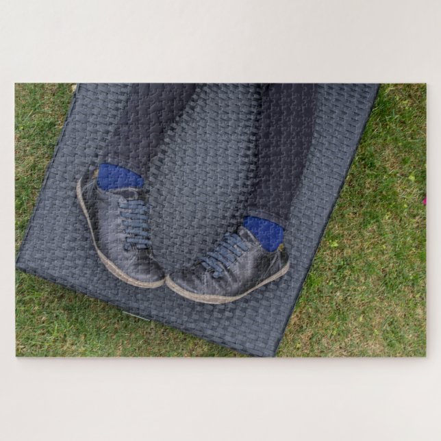 Quebra-cabeça Relaxando na grama (Horizontal)