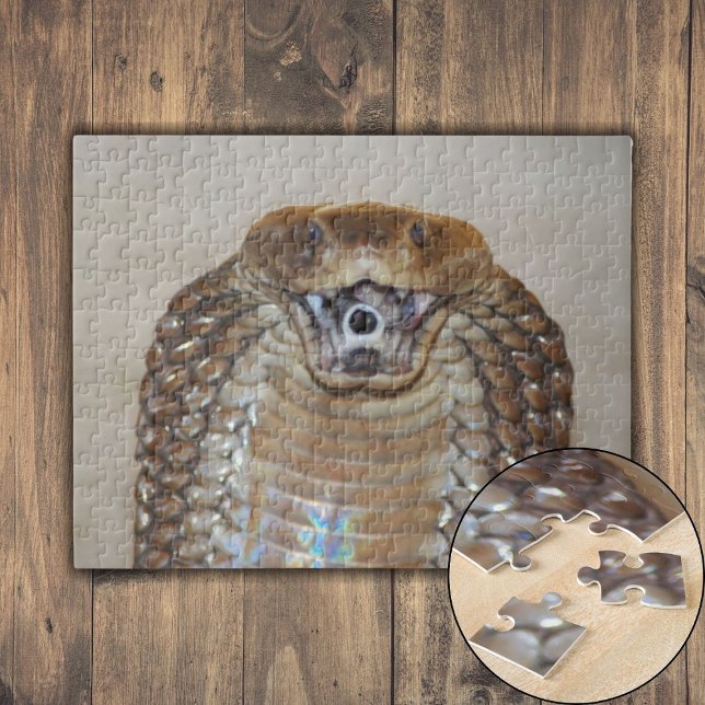 Quebra-cabeça Retrato Cobra Spitting (Spitting Cobra Portrait Jigsaw Puzzle)