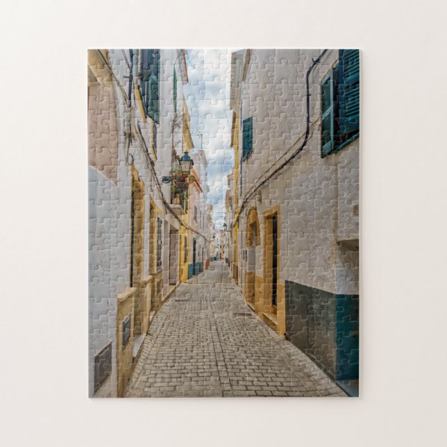 Quebra-cabeça Rua estreita de Ciutadella - Menorca, Espanha (Vertical)