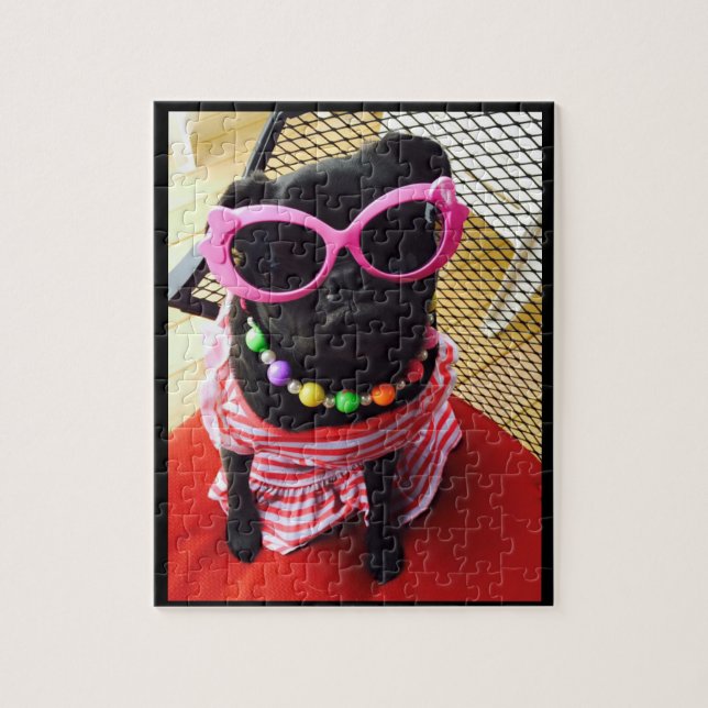 Quebra-cabeça Senhorita Harley Preto Pug Confusão (Vertical)