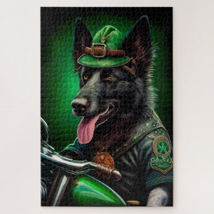 Quebra-cabeça Shepherd belga dirigindo Ruas de bicicleta. Dia de