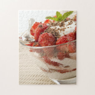 Quebra-cabeça Sobremesa da morango com Yogurt fresco