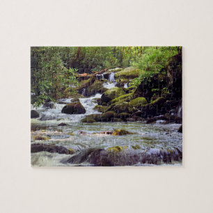 Quebra-cabeça Stream de Montanha enfumaçado - 8x10