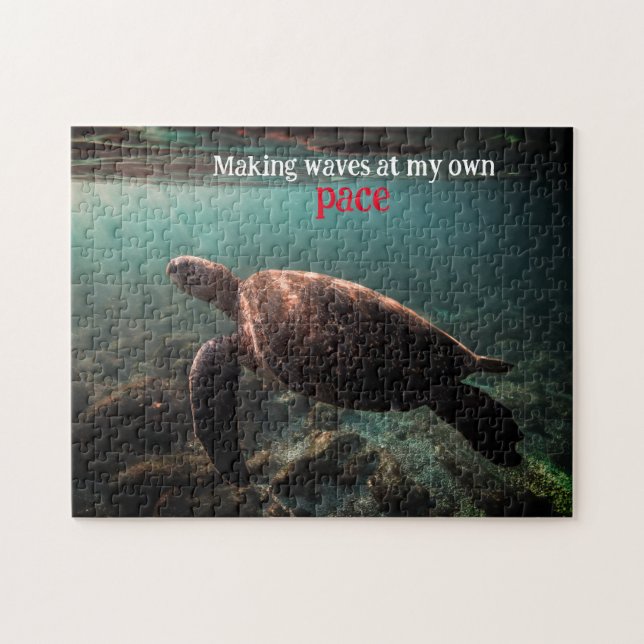 Quebra-cabeça Tartaruga marinha verde nadando debaixo de água (Horizontal)