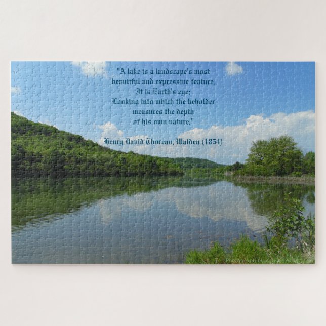 Quebra-cabeça Thoreau Walden Lake Quote (Horizontal)