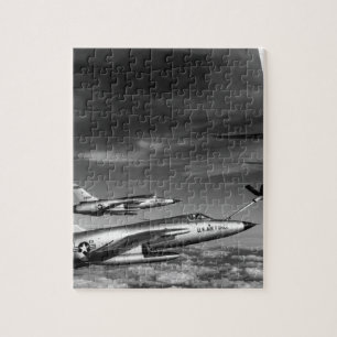 Quebra-cabeça Três a força aérea F-105 Thunderchief pilota a