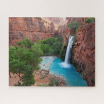 Turquoise Havasu Falls no Grand Canyon