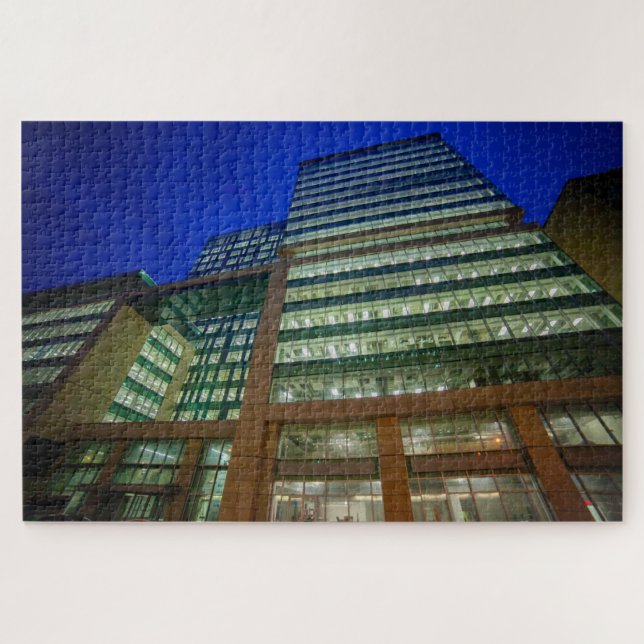 Quebra-cabeça Um arranha-céu em Ottawa, Ontário, Canadá (Horizontal)