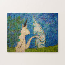 Unicórnio tocando reflexo num lago