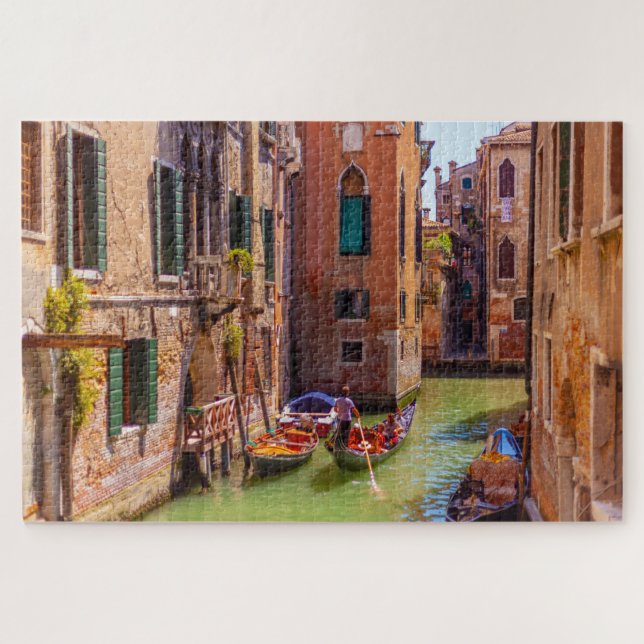 Quebra-cabeça Vista cênica do canal com gondola, Veneza, Itália (Horizontal)