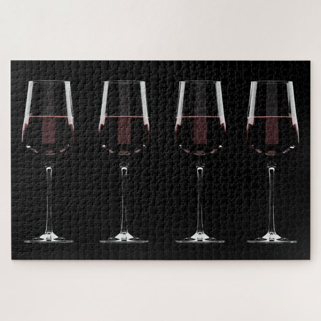 Quebra-cabeça Wine glasses with red wine on black (Horizontal)
