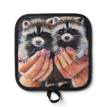 Raccoon e mãos de Pote