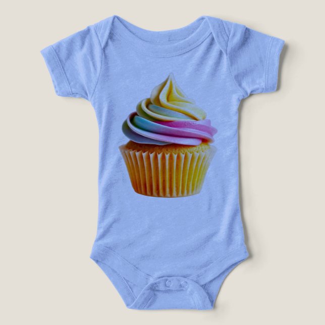 Rainbow Swirl Cupcake with Colorful Wrapper (Design frontal)