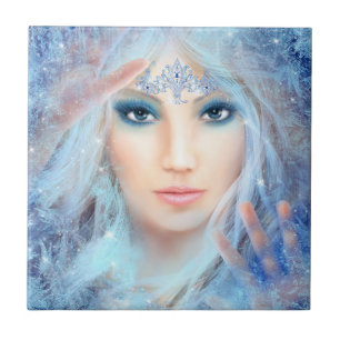 Rainha da neve do Azulejo cerâmico. Linda mulher d