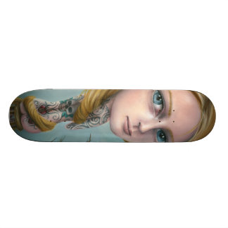 Rapunzel o skate da menina do tatuagem
