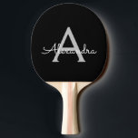 Raquete De Ping Pong Black Silver Modern Script Girly Monographic Name<br><div class="desc">Nome do Monograma do Script Preto e Prateado Ping Pong Paddle. Isto faz o doce e perfeito aniversário de 16 anos,  casamento,  chá de panela,  aniversário,  chá de fraldas ou festa de solteira presente para alguém que ama luxo de luxo e estilos quíticos.</div>