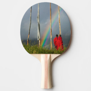Raquete De Ping Pong Butão, vila Gangtey, Arco-íris sobre dois monges