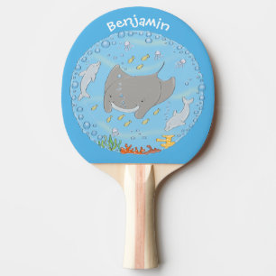 Raquete De Ping Pong Ilustração de desenho animado de manta-branca e bo