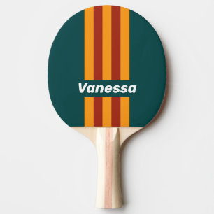 Raquete De Ping Pong Listras de Traço com Nome em um Fundo Retro Escuro