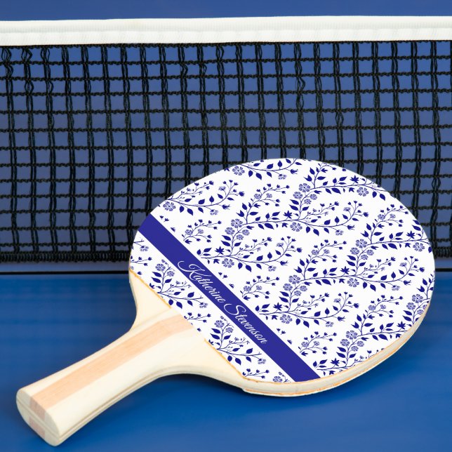 Raquete De Ping Pong Modern Minimalist Navy Blue White Floral Script (Insitu)