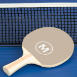 Raquete De Ping Pong Monograma clássico mínimo<br><div class="desc">Design com um mínimo de monogramas apresenta suas iniciais e nome em tipografia branca em fundo bege para uma aparência simples e limpa de na moda.</div>