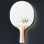 Raquete De Ping Pong Nome de monograma personalizado em grafia com ouro<br><div class="desc">Raquete de Ping Pong personalizada com nome e monograma em branco e dourado, letra cursiva e assinatura. Este design apresenta seu primeiro nome em uma linda tipografia de letra manuscrita com cauda ornamentada (ou caligrafia) com monograma inicial em dourado e preto sobre fundo branco. São fáceis de personalizar. Ótimo presente...</div>