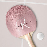 Raquete De Ping Pong Nome do Monograma da Lâmina Rosa Bruta de Metal Gl<br><div class="desc">Personalize facilmente este design pingpong chic pingpong moderno com brilho bonito rosado rosado e cintilante em um fundo metálico rosado e escovado.</div>