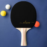 Raquete De Ping Pong Nome do Monograma Rapariga de Script Moderno Doura<br><div class="desc">Nome do Monograma de Script Preto e Dourado Ping Pong Paddle. Isto faz o doce e perfeito aniversário de 16 anos,  casamento,  chá de panela,  aniversário,  chá de fraldas ou festa de solteira presente para alguém que ama luxo de luxo e estilos quíticos.</div>
