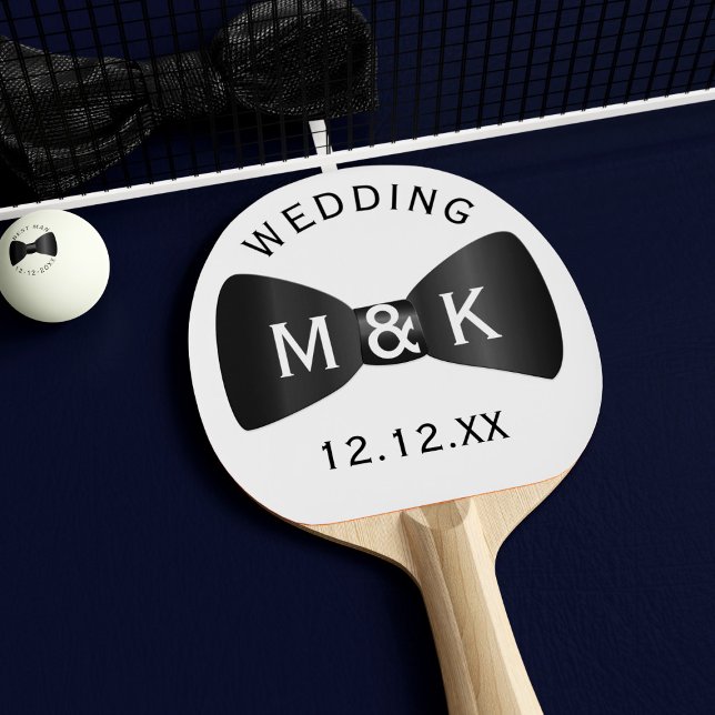 Raquete De Ping Pong Pino Pong Personalizado De Arco De Casamento (Add your initials and wedding date to this black and white ping pong paddle)