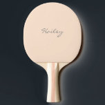 Raquete De Tênis De Mesa Bisque claro personalizado<br><div class="desc">Esta cor era dura de nomear porque é uma cor de tom agradável da pele, mas seria considerada igualmente um pêssego muito pálido. Assim nós finalmente estabelecemo-nos no bisque claro e caímo-nos no amor com o nome e a cor. É tão pálido que realmente não domina nem não toma sobre...</div>