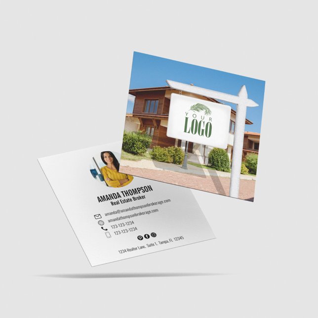Realtor adicione seu Cartão de visita de fotos per (Real estate business card template.)