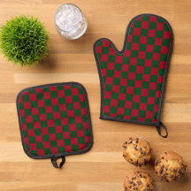 Red and Green Classic Christmas Checkerboard Print