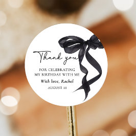 Redondo Adesivo de aniversário de laço preto elegante Coqu