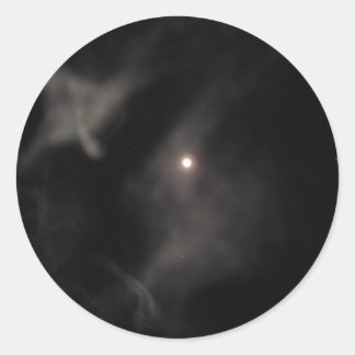 Redondo adesivo de céu escuro