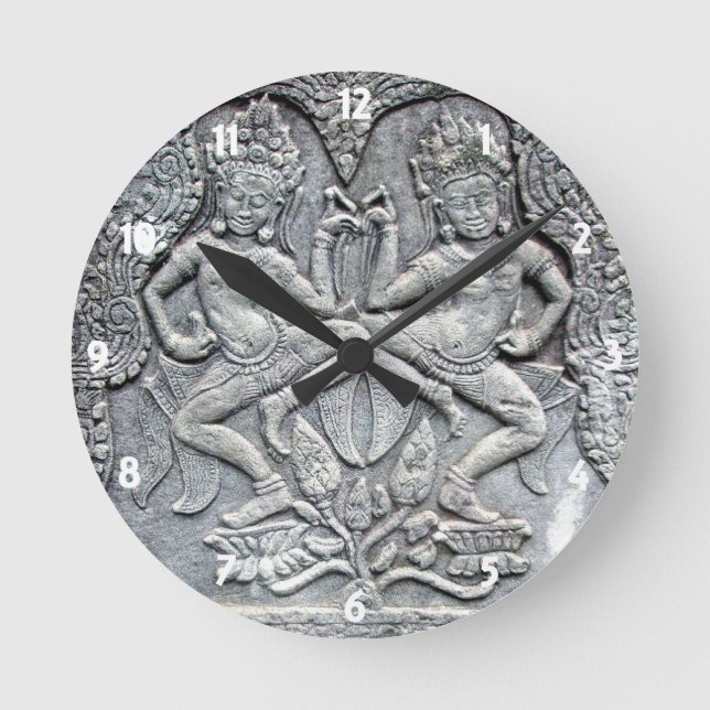 Redondo Dançarinos cambojanos esculpindo relógio (Frente)