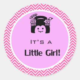 Redondo É um adesivo cor-de-rosa-menina.