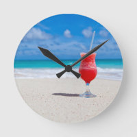 Relógio de Bebida na parede da Praia