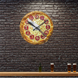 Redondo relógio de pizza de pepperoni
