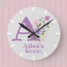 Relógio em um Design Floral com Nome e Inicial