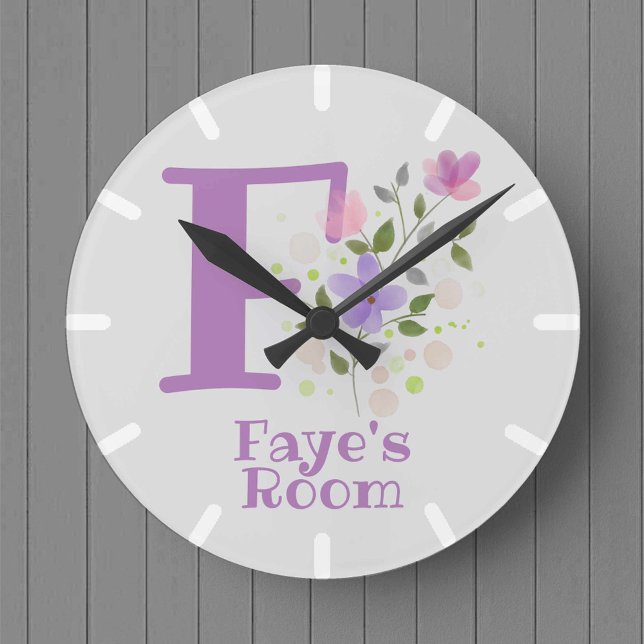 Redondo Relógio para Quarto de Crianças com Nome Faye & In (Criador carregado)