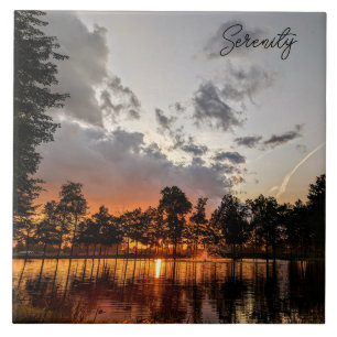 Reflexões ao Sol no Lago
