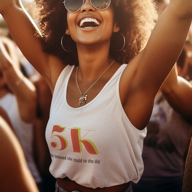 Regata 5k Race Executando Celebração Amarelo Negrito Text (Criador carregado)