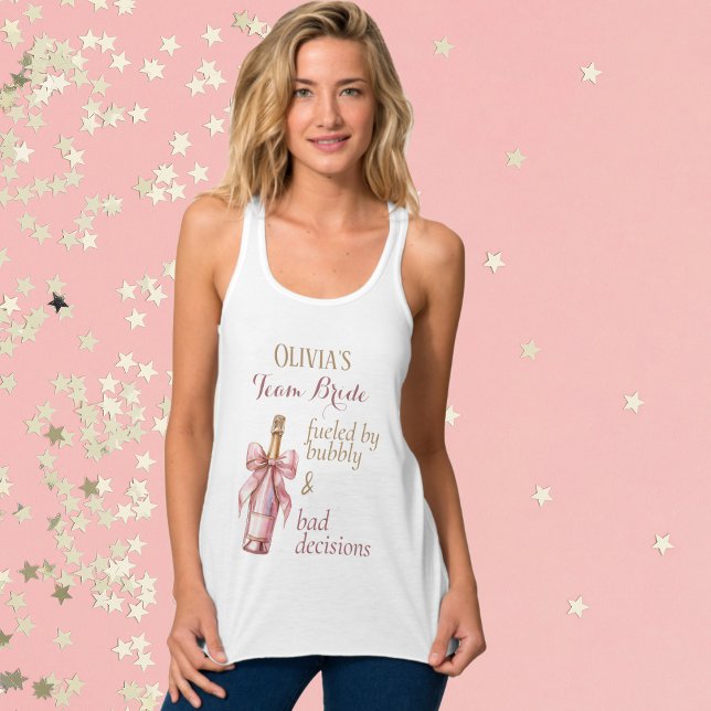Regata Noiva Equipe Dourada Rosa Espumante Divertida (Fun Team Bride T for your favorite girls and guys, Sip, Sip, Hooray!)