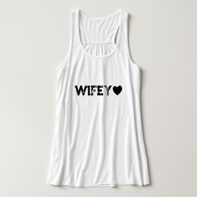 Regata Wifey Grunge - Tanque feminino (Frente do Design)