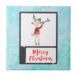 Reindeer De Natal Em Um Whimsical Suéter Feio