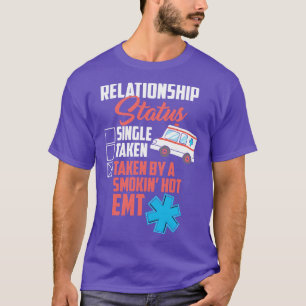 Relacionamento tirado por uma camisa EMT quente fu