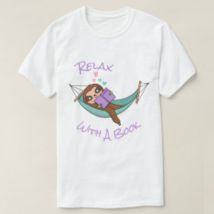 Relaxe Com Uma Camiseta De Livro