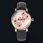 Relógio aniversário de 40 anos cor-de-rosa<br><div class="desc">Um relógio de moda para um presente de aniversário de 40 anos. Com uma estrutura geométrica em forma de hexágono dourado falsa. Decorados com flores de dália aquosa, cor-de-rosa, creme e coral. Fundo branco. Modelos para um nome, 40 anos e uma data. Data de nascimento ou data da festa. Letras...</div>