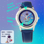 Relógio Astronauta Espacial Foguetes Crianças Aprendendo A<br><div class="desc">Alimentem a curiosidade e a paixão do seu filho pelo espaço enquanto o ensinam a dizer horas com este Astronauta Kids Learning Watch! Apresentando um astronauta lúdico montando um foguete, cercado por planetas, estrelas e um fundo cósmico, este design é perfeito para jovens entusiastas do espaço. O relógio inclui marcadores...</div>