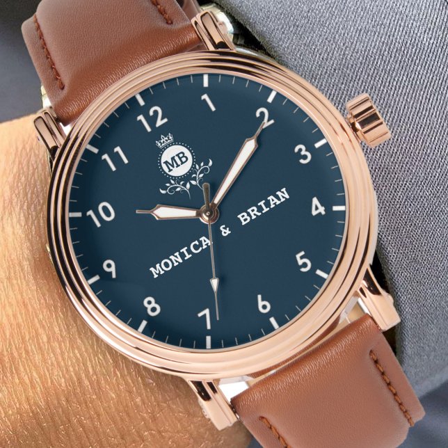 Relógio Blue navy white Monogram gift for couples (Criador carregado)